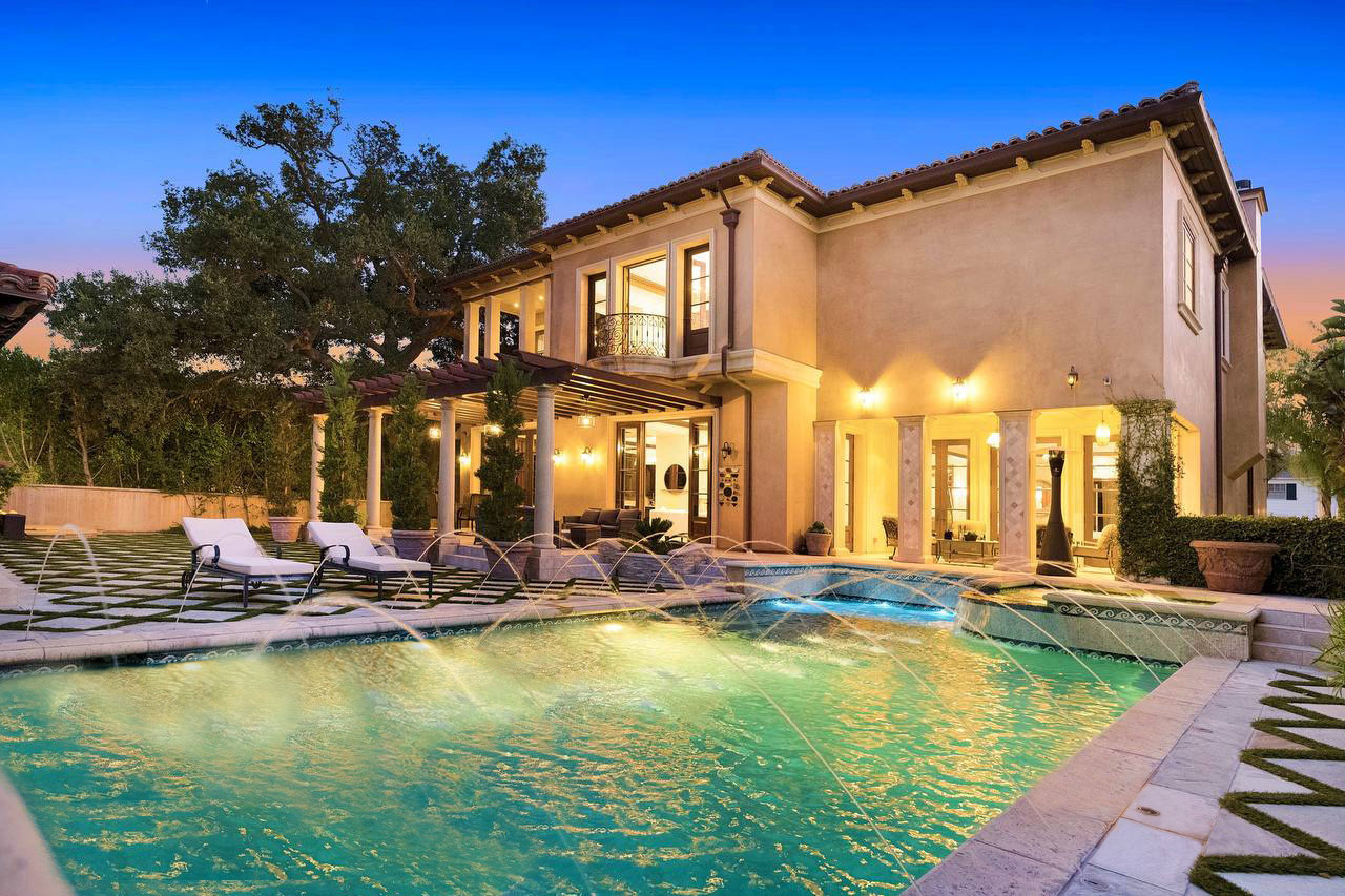 The Palm Mansion