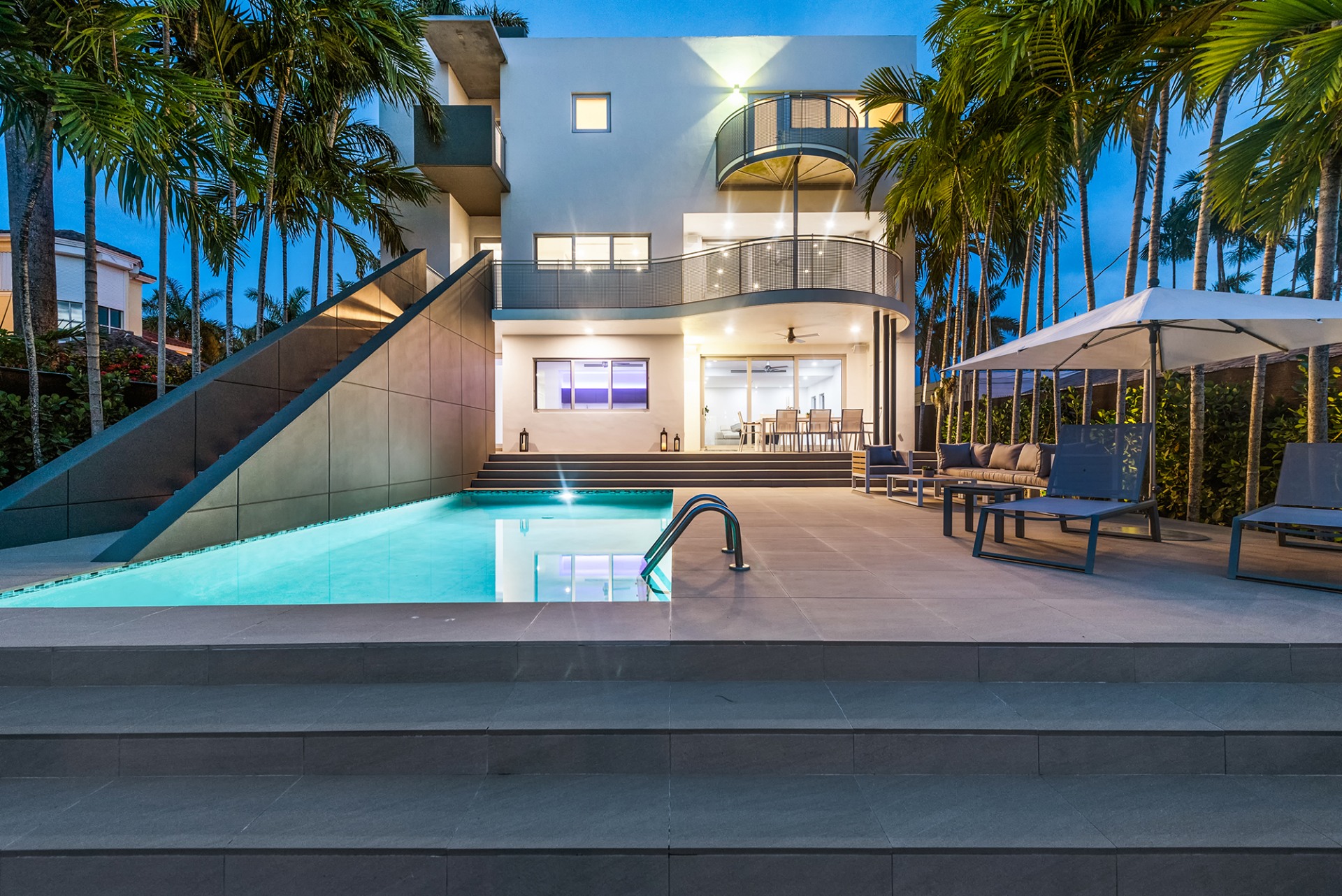 Villa Rentals Image