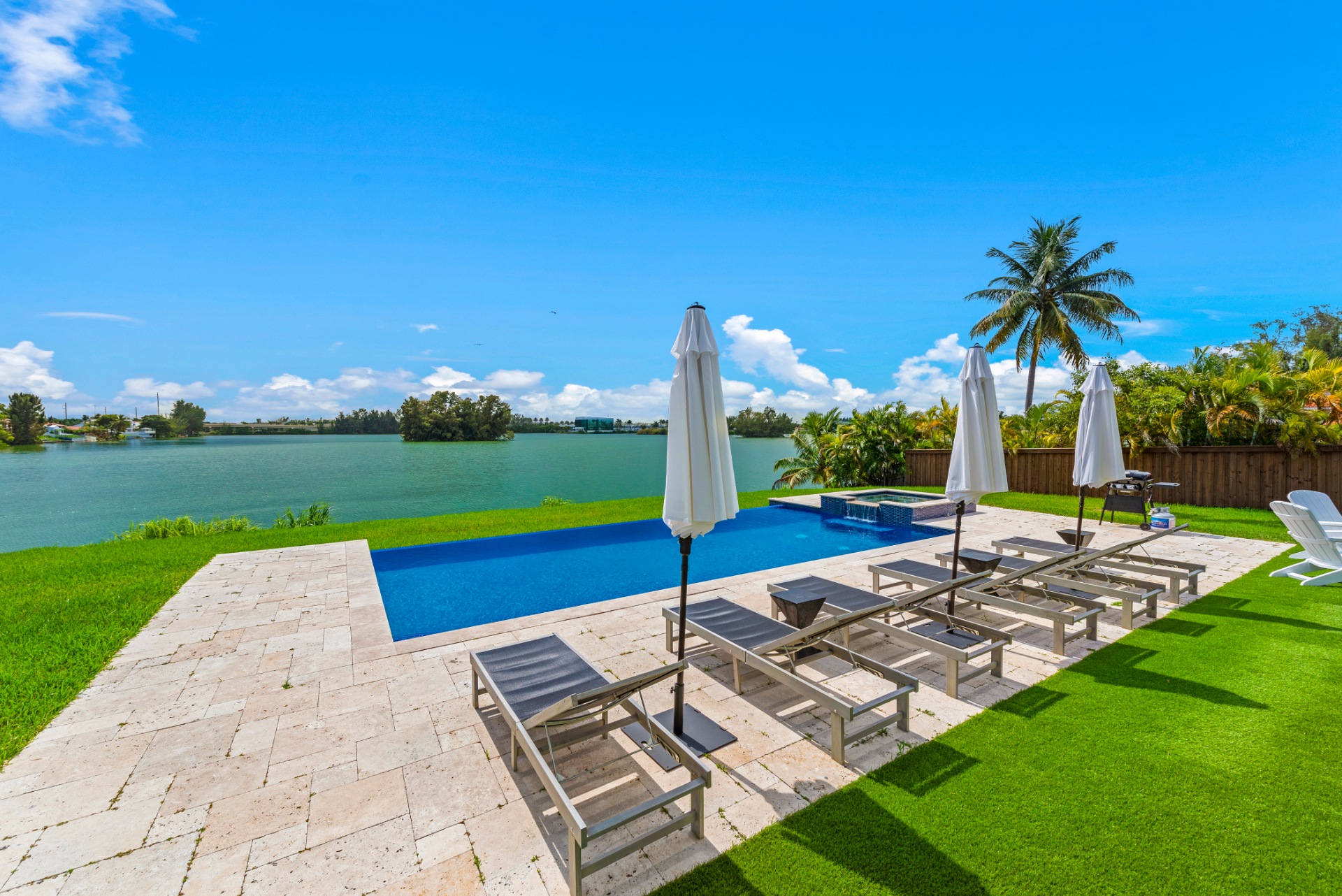 Villa Lago