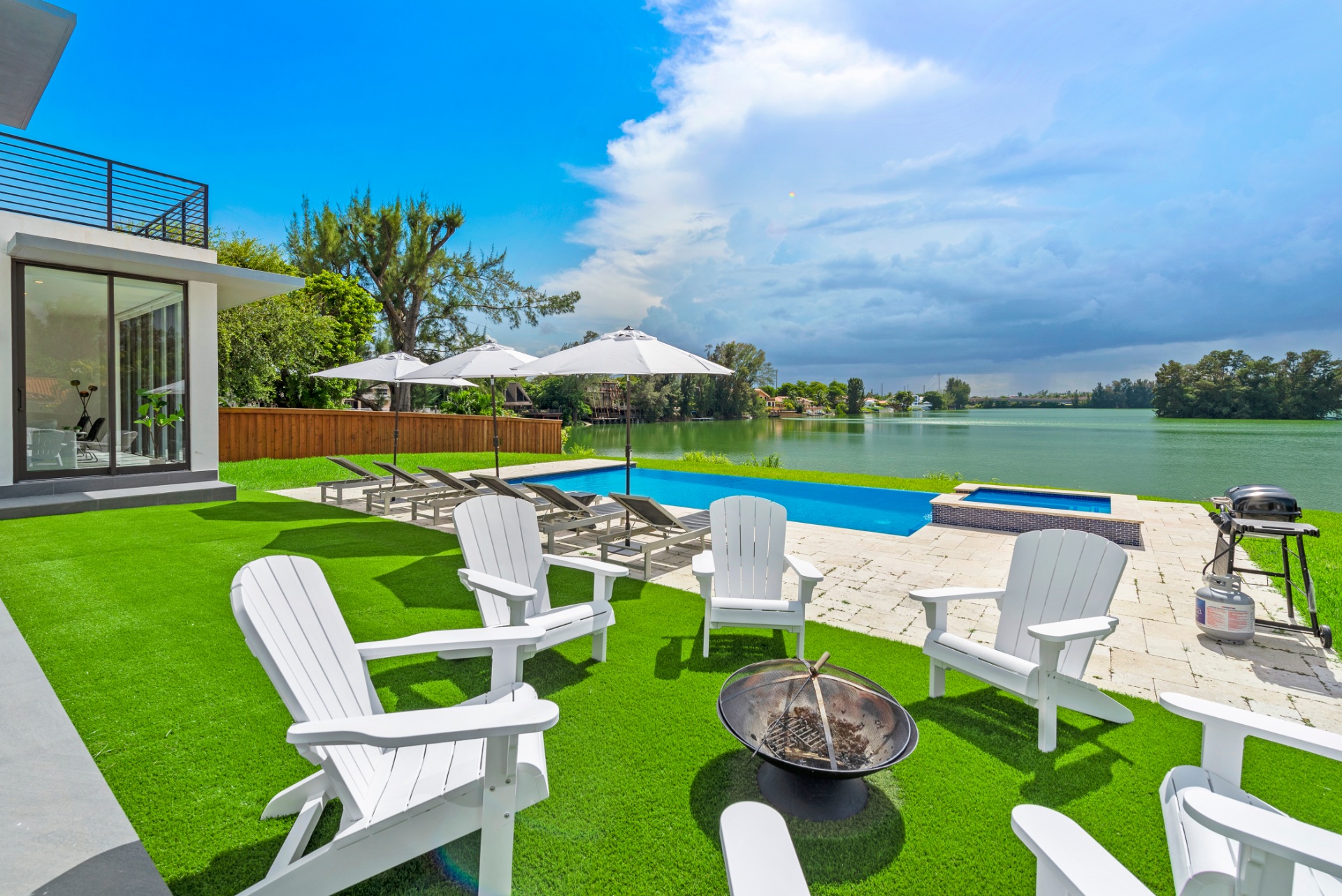 Villa Lago