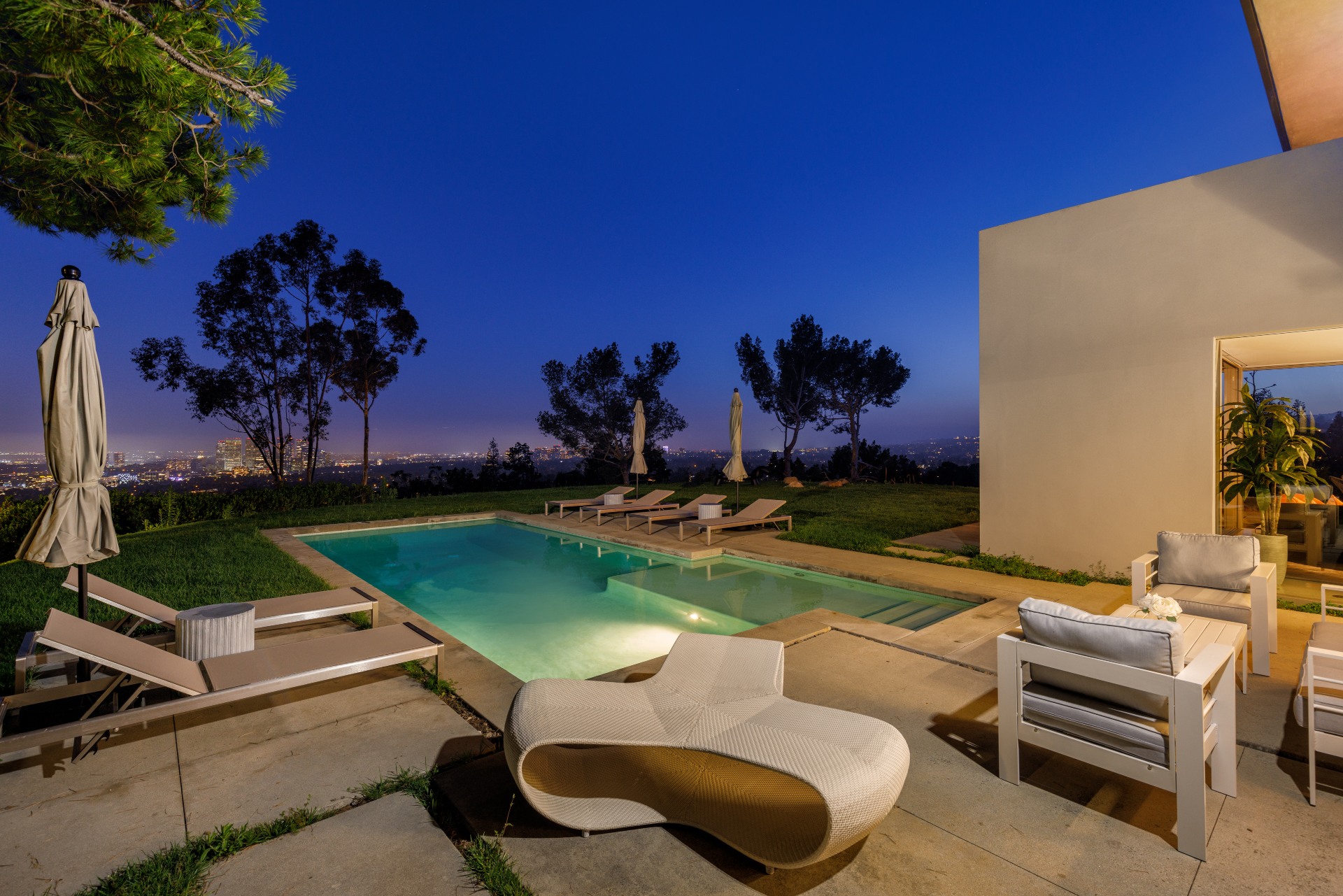 Vue Modern
